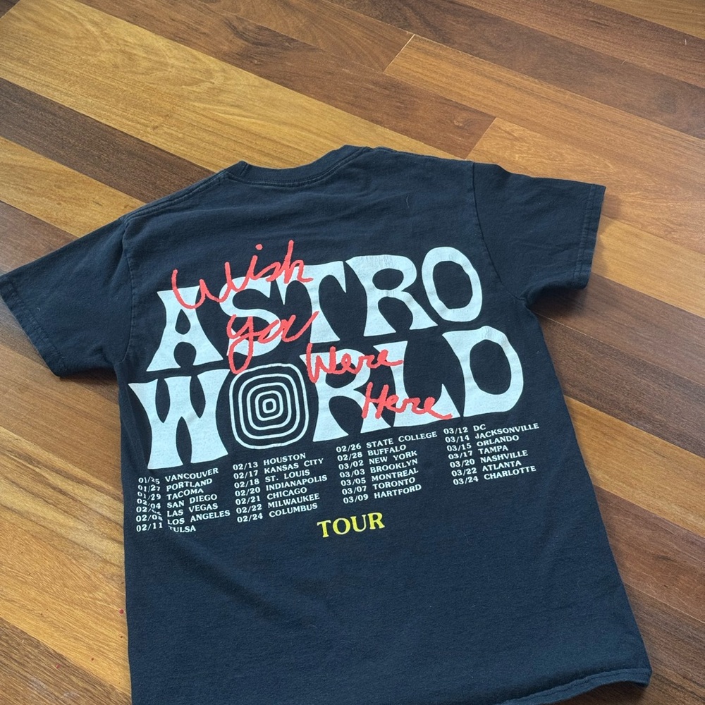 🔥 RARE Travis Scott Astro world tour tee - Size S - super rare and limited